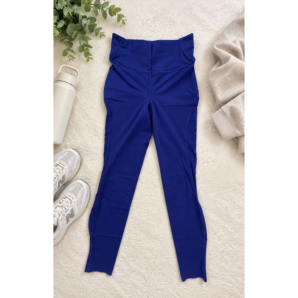 lululemon Blue High Rise Leggings Women's Size 4 Cropped Yoga Activewear